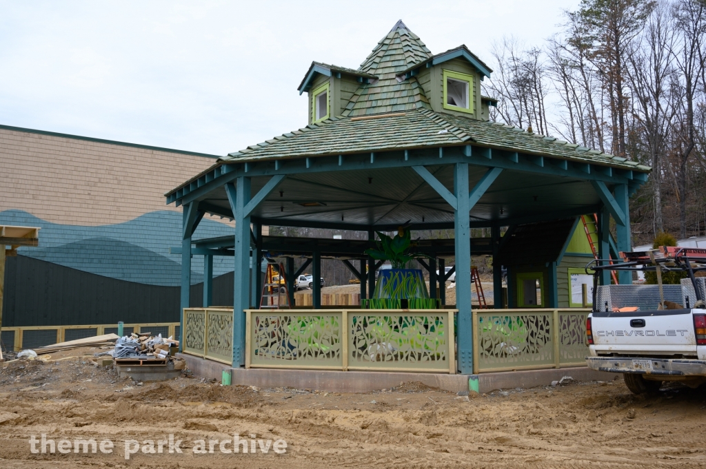 Frogs and Fireflies at Dollywood