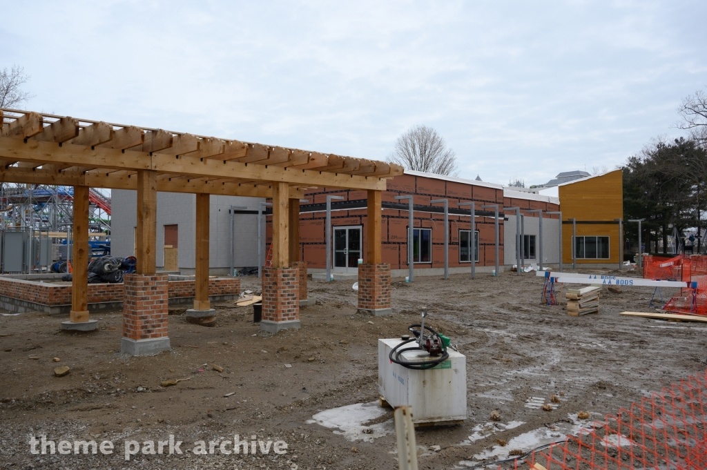 BackBeatQue at Cedar Point