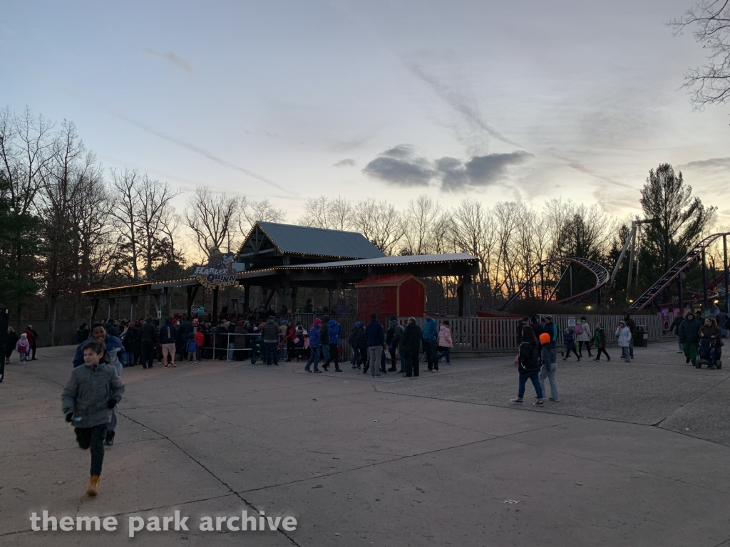 HARLEY QUINN Crazy Train at Six Flags Great Adventure