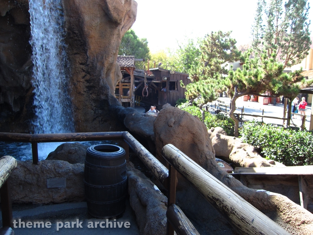 Timber Mountain Log Ride at Knott's Berry Farm