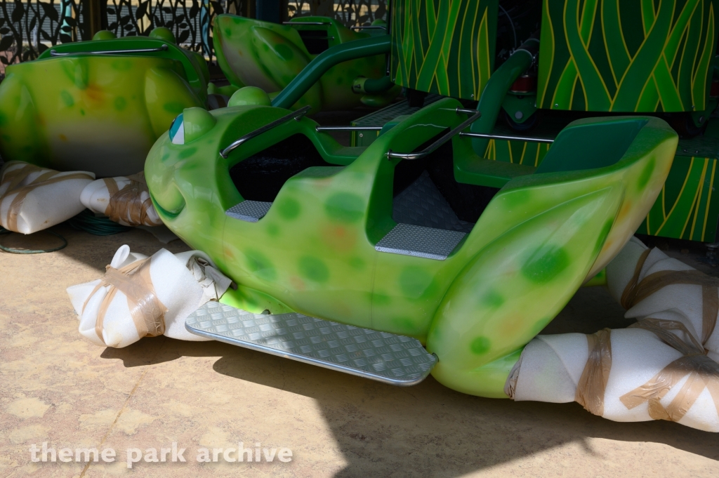 Frogs and Fireflies at Dollywood