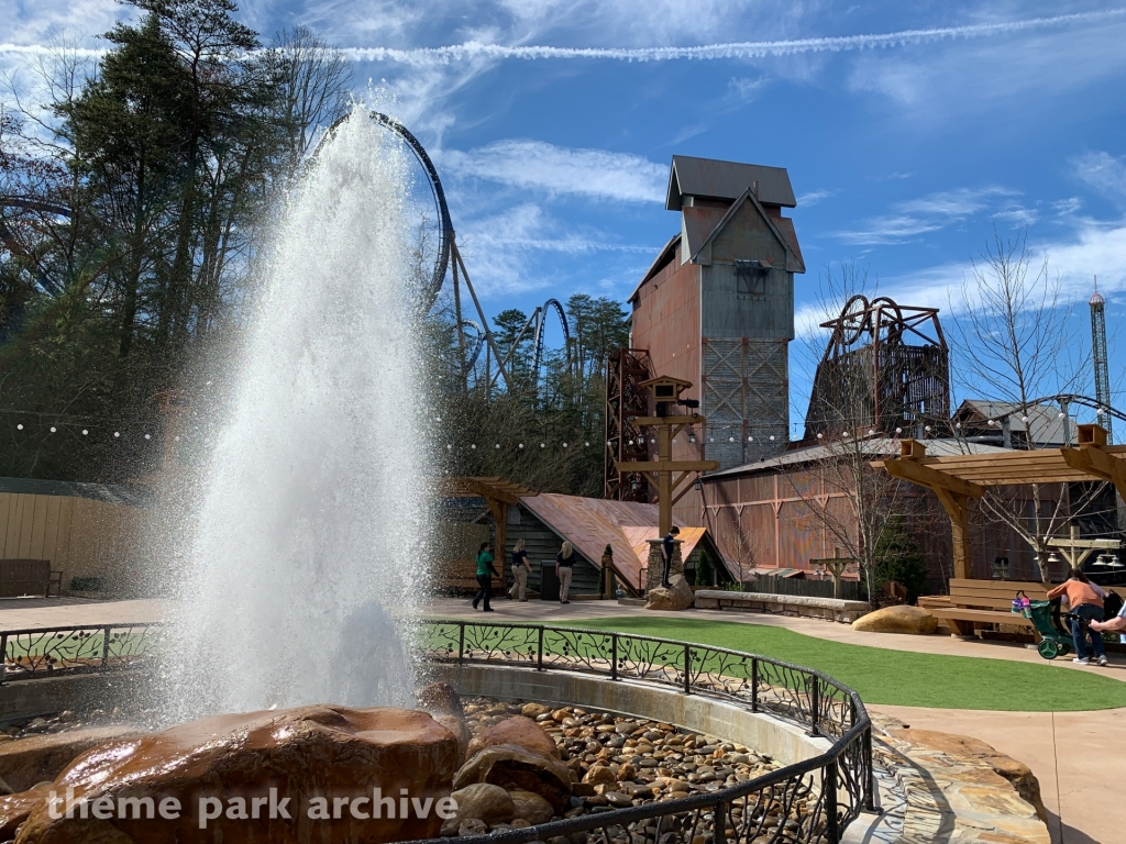 Plaza at Wilderness Pass at Dollywood