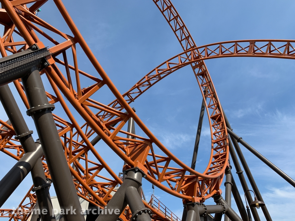 Copperhead Strike at Carowinds