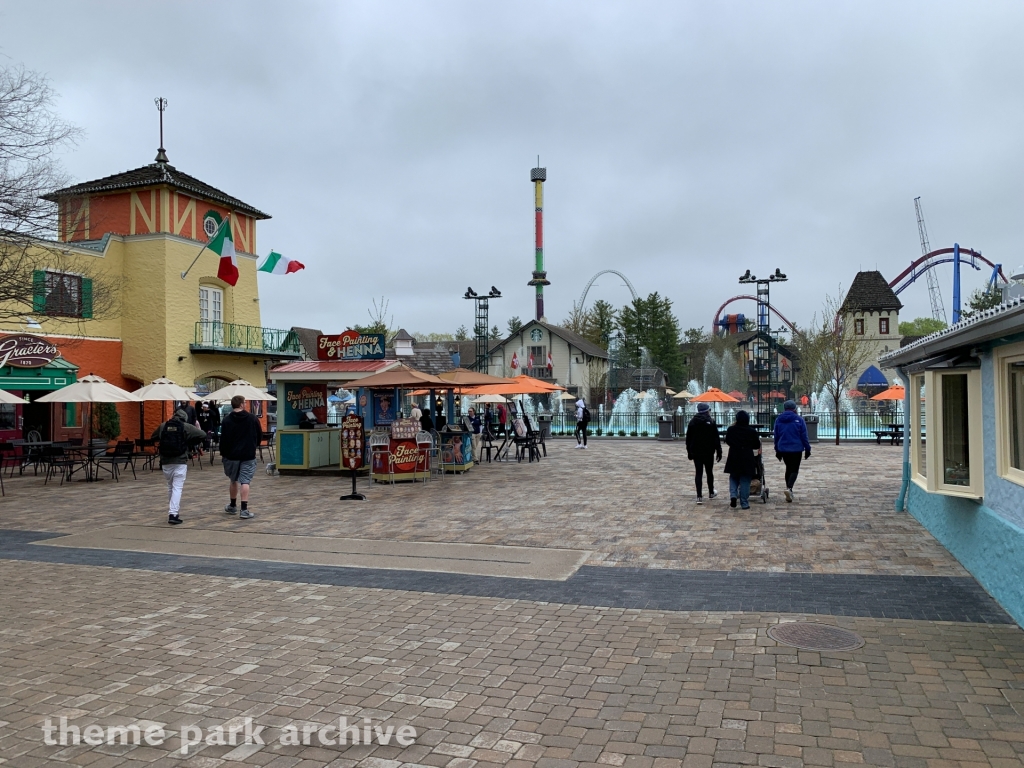 International Street at Kings Island
