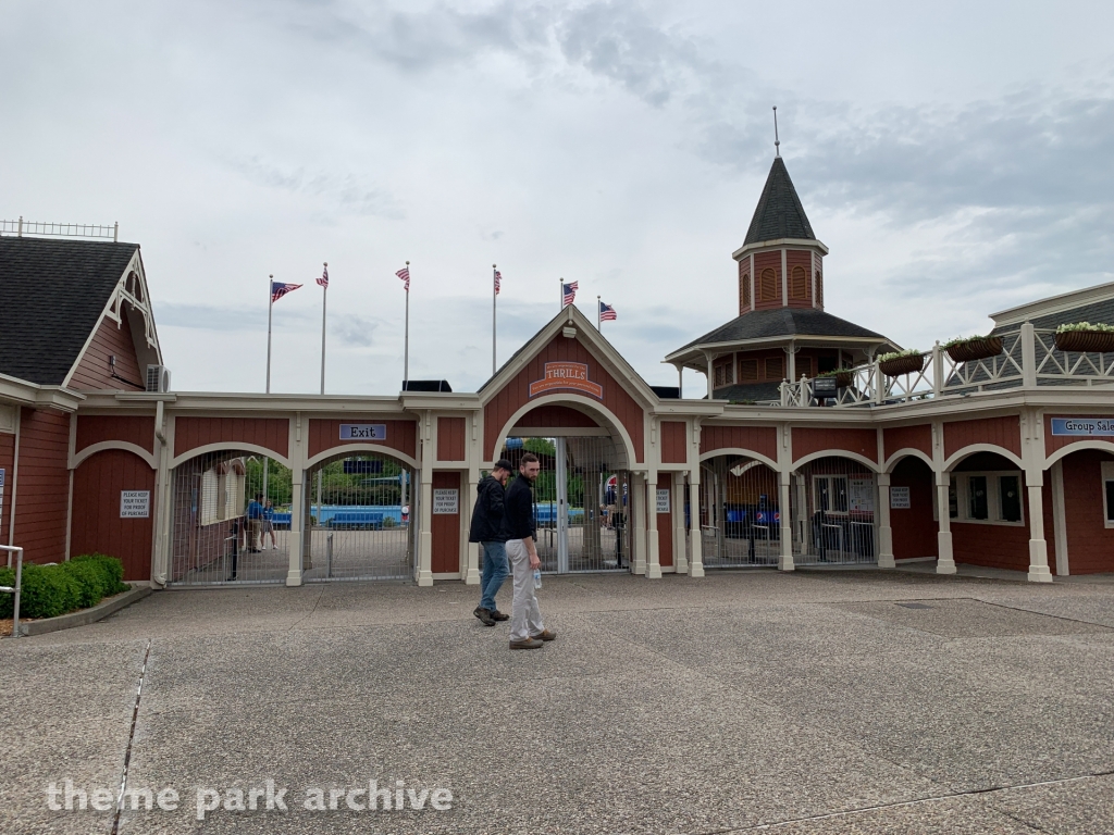 Entrance at Kentucky Kingdom