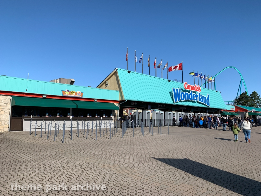 Entrance at Canada's Wonderland
