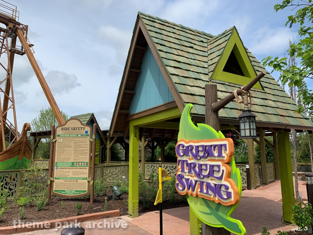 Great Tree Swing at Dollywood