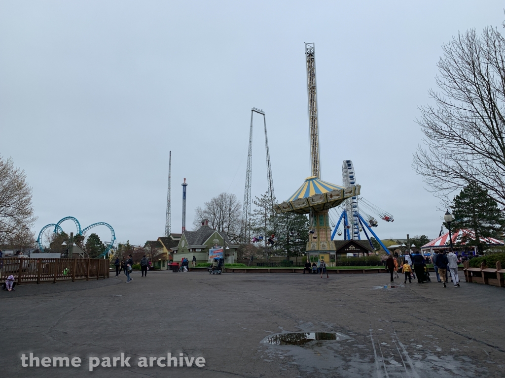 Lasso at Six Flags Darien Lake