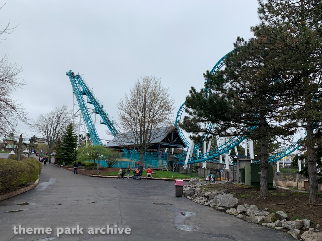 Boomerang at Six Flags Darien Lake