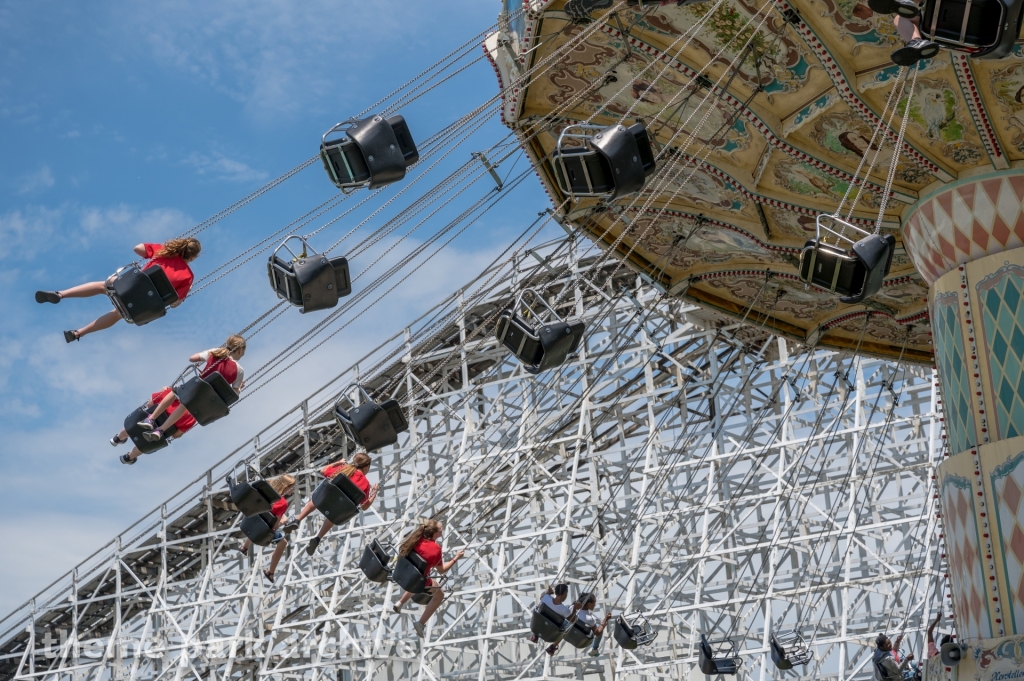 Zephyr at Kings Island