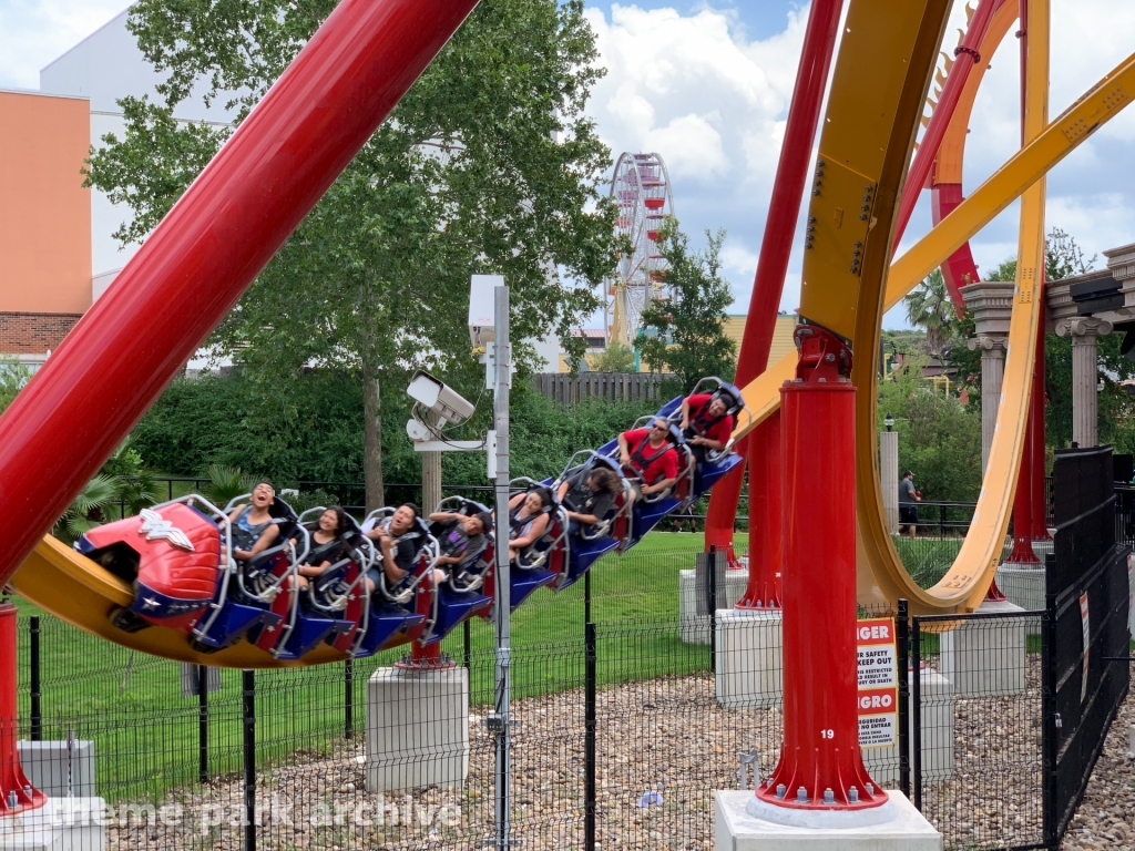 Wonder Woman Golden Lasso Coaster at Six Flags Fiesta Texas