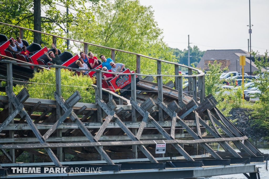 Raven at Holiday World