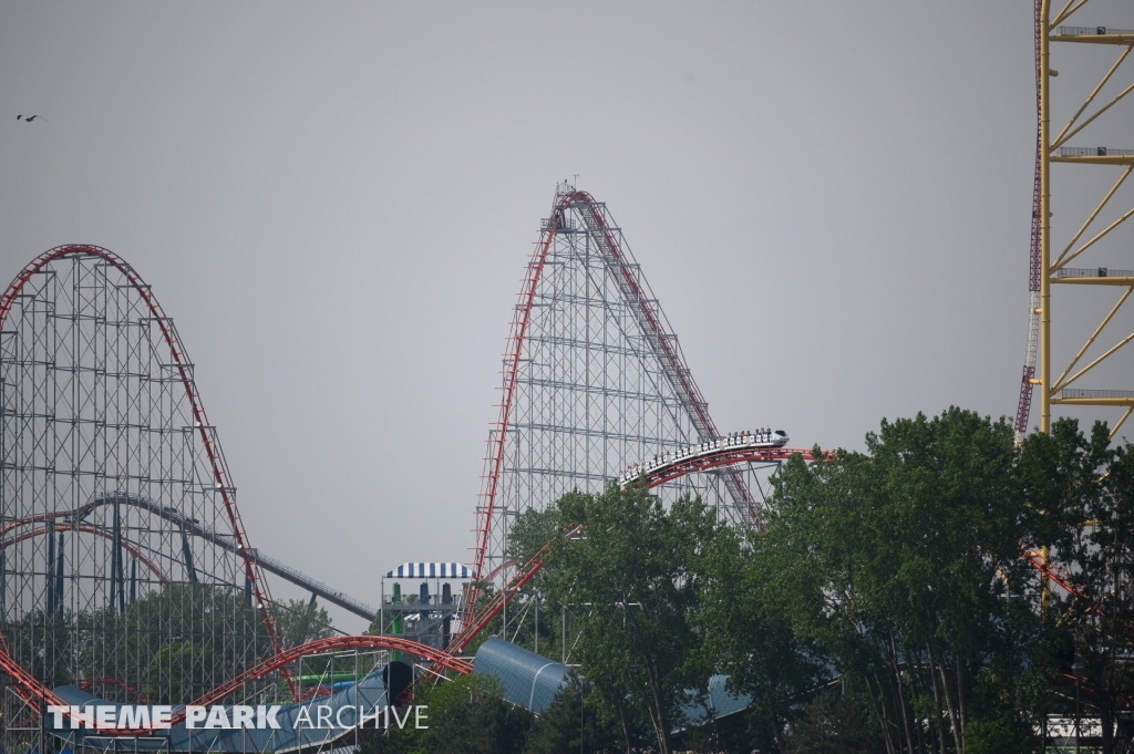 Magnum XL 200 at Cedar Point