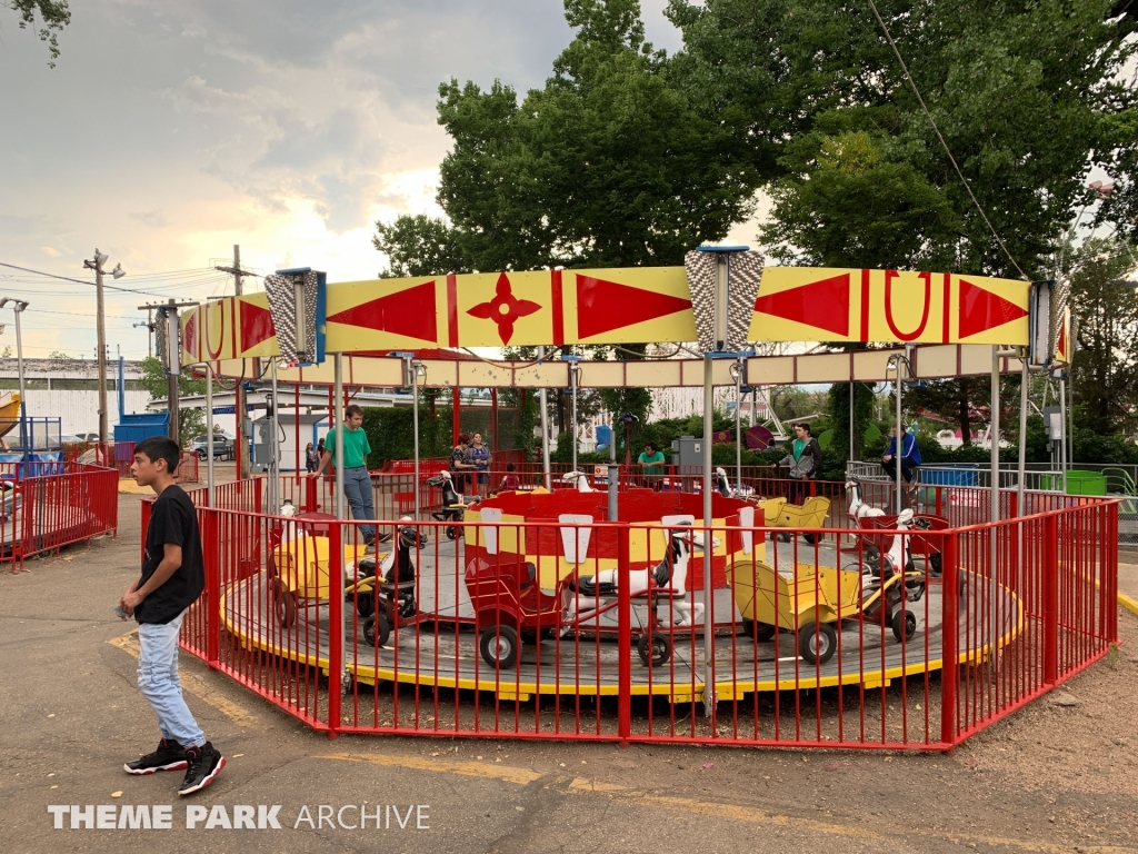 Horse and Buggy at Lakeside Amusement Park