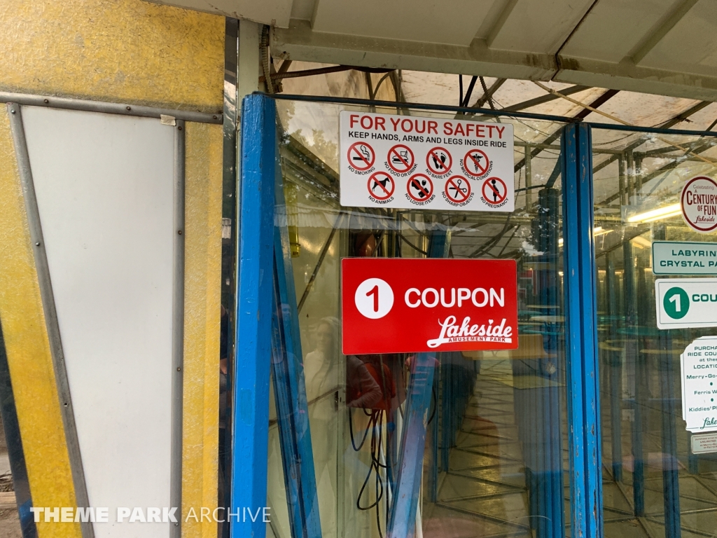 Crystal Palace House of Mirrors at Lakeside Amusement Park