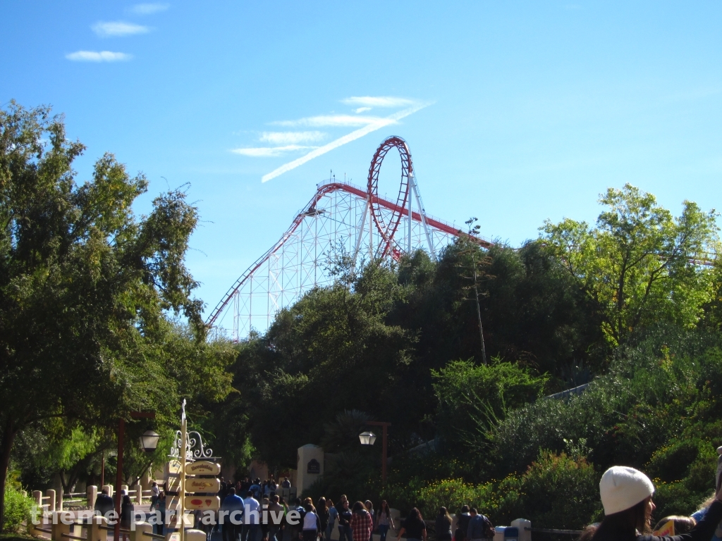 Viper at Six Flags Magic Mountain