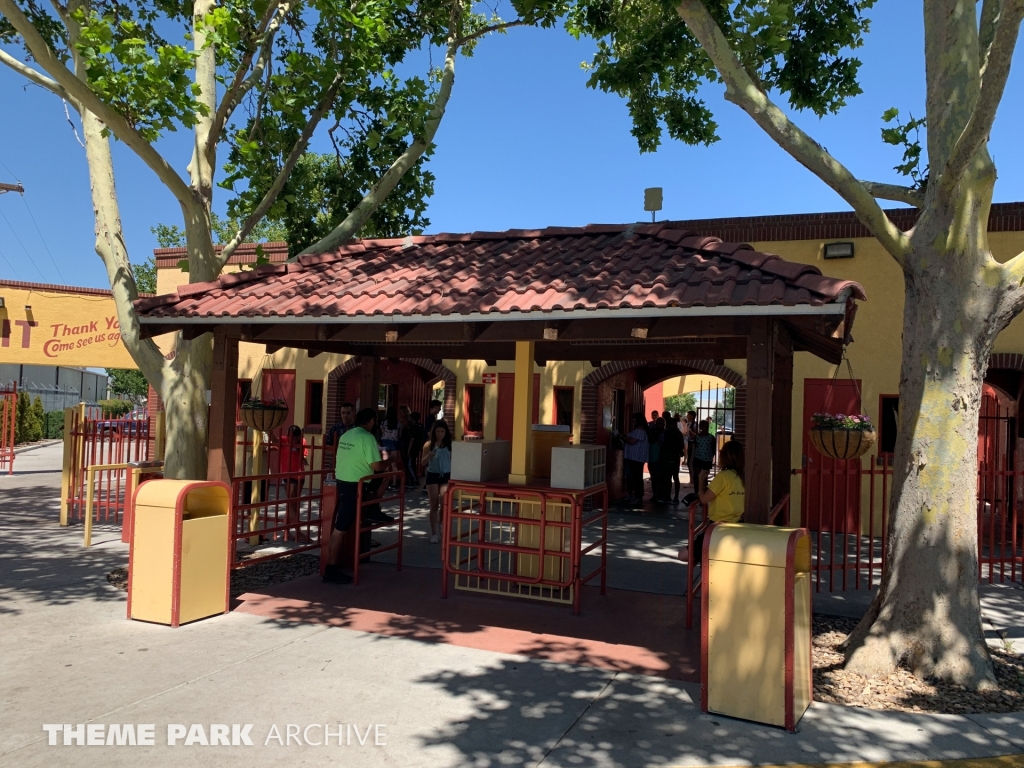 Entrance at Cliff's Amusement Park