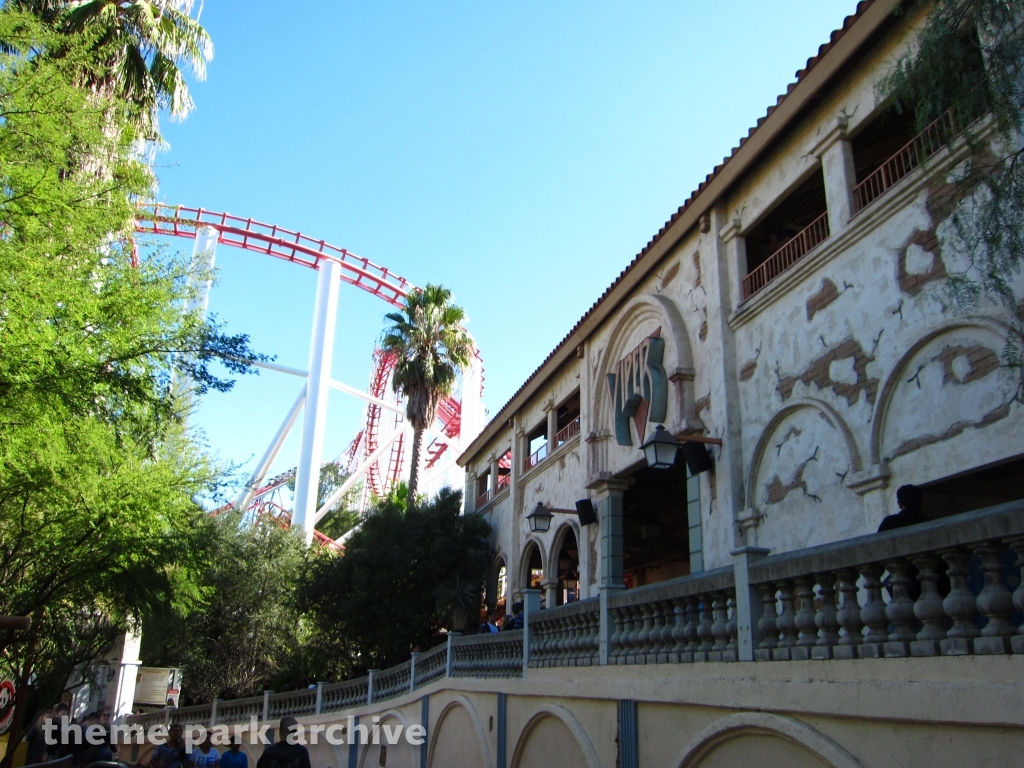 Viper at Six Flags Magic Mountain