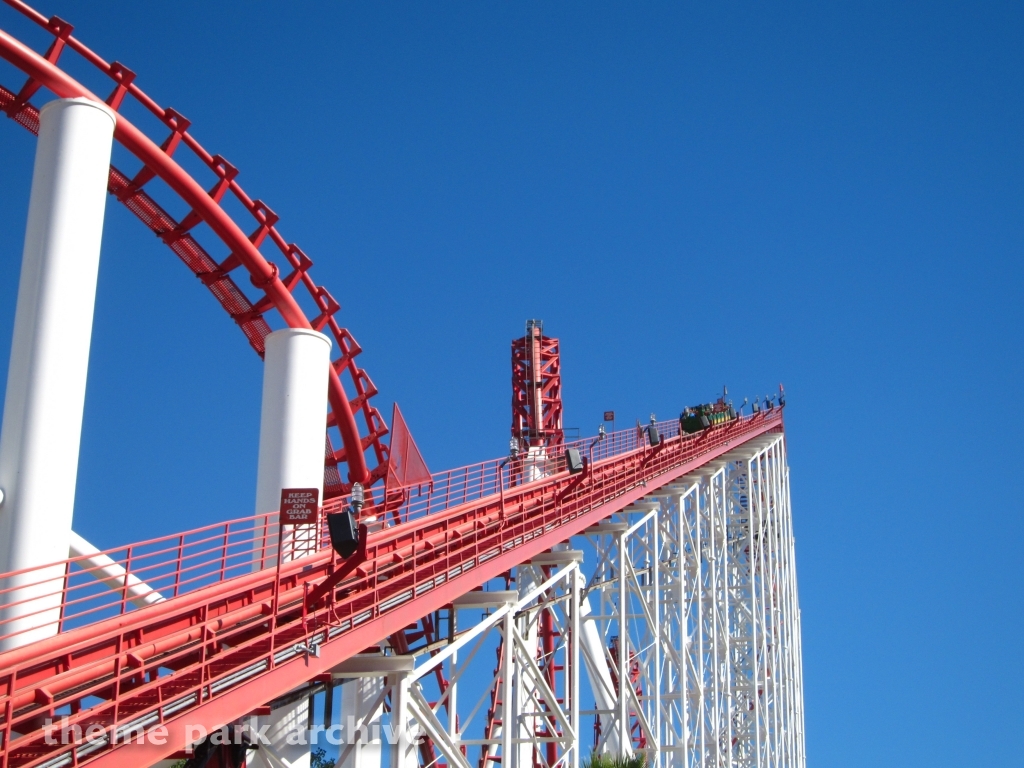 Viper at Six Flags Magic Mountain
