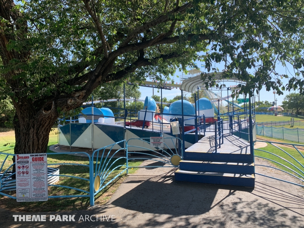 Tilt A Whirl at Joyland Amusement Park
