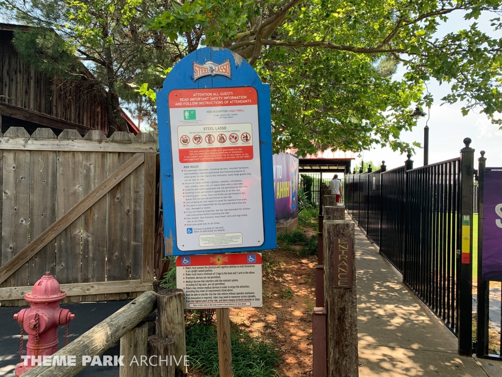 Steel Lasso at Frontier City