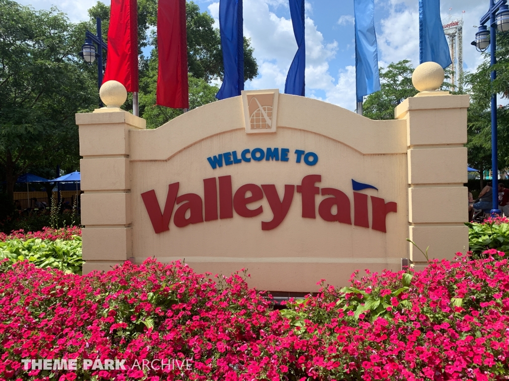 Entrance at Valleyfair