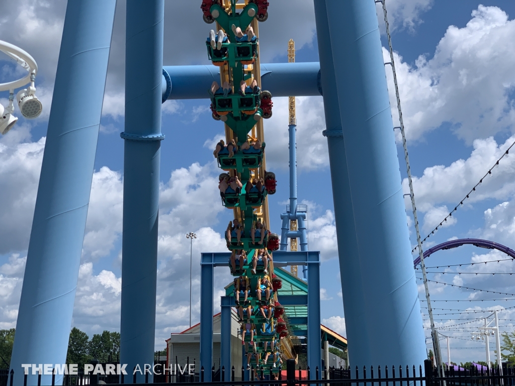 Steel Venom at Valleyfair