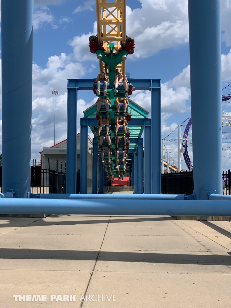 Steel Venom at Valleyfair