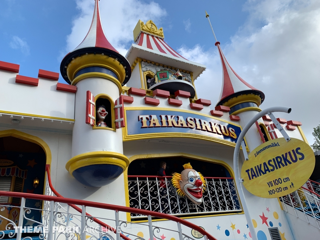 Taikasirkus at Linnanmaki