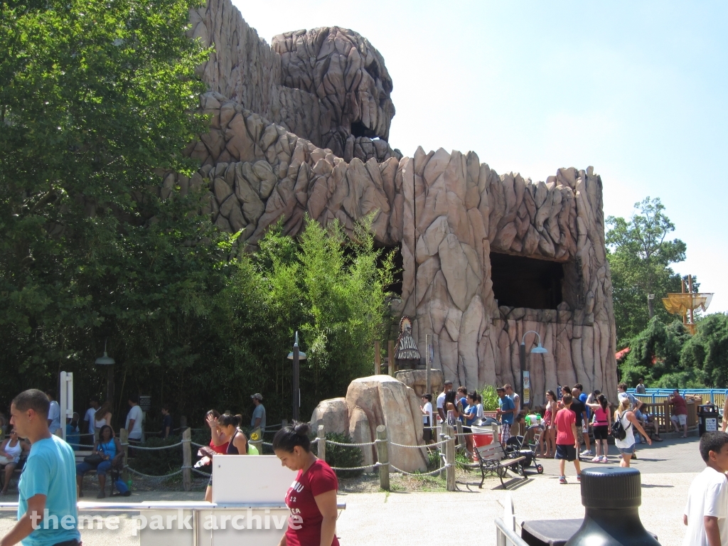 Skull Mountain at Six Flags Great Adventure