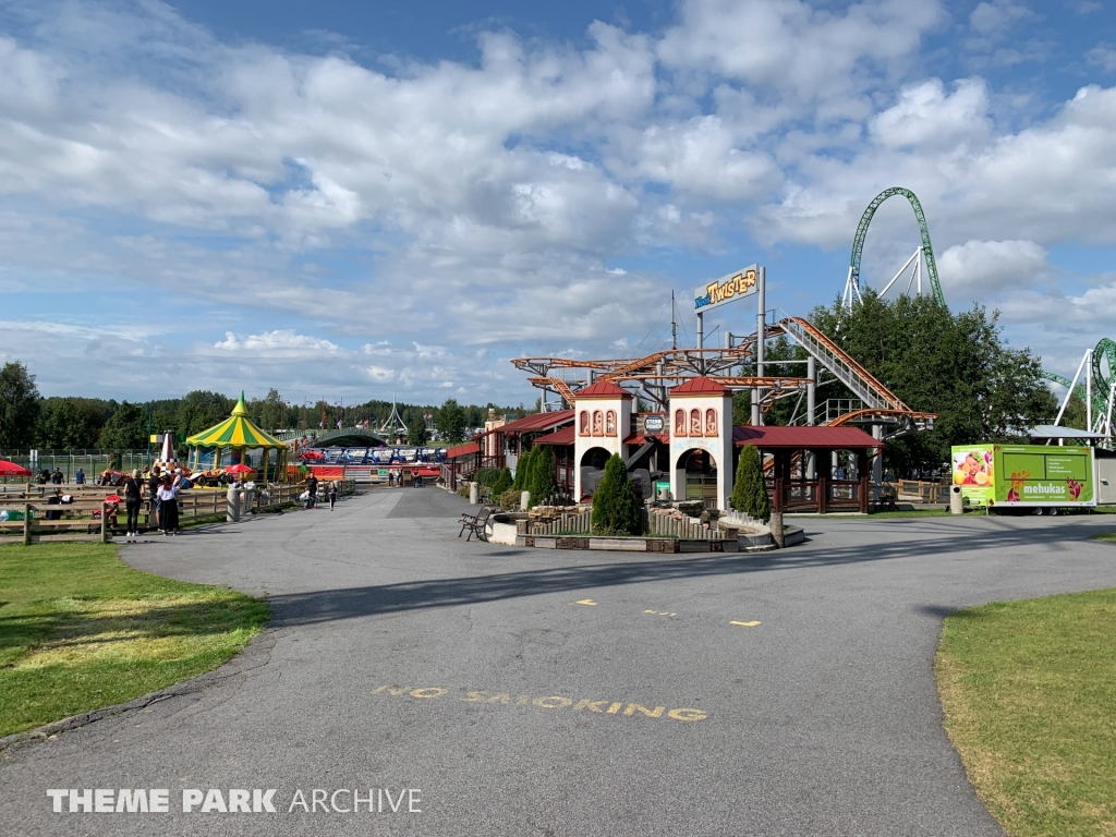 Neo's Twister at PowerPark