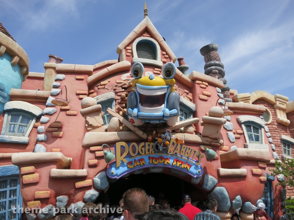 Theme Park Archive | Roger Rabbit's Car Toon Spin at Disneyland