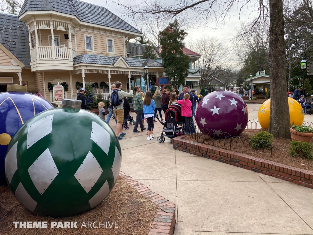 Showstreet at Dollywood