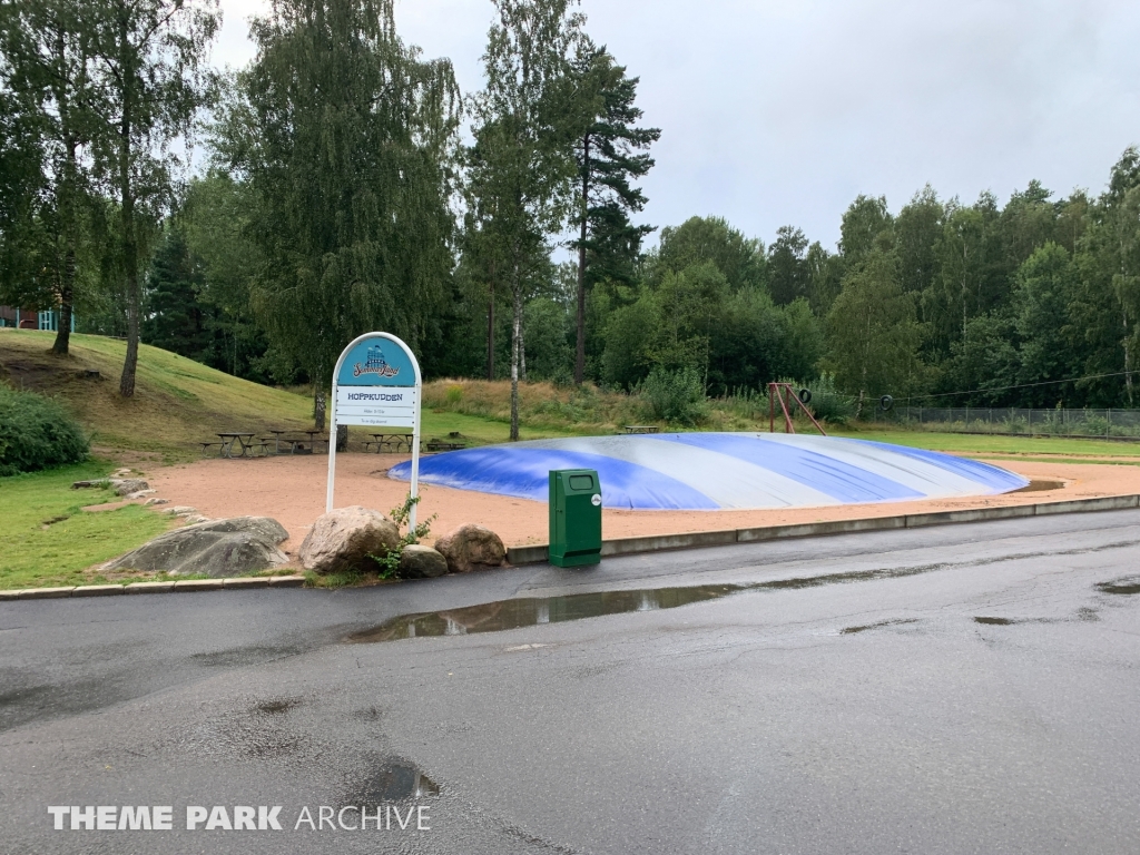 Hoppkudden at Skara Sommarland