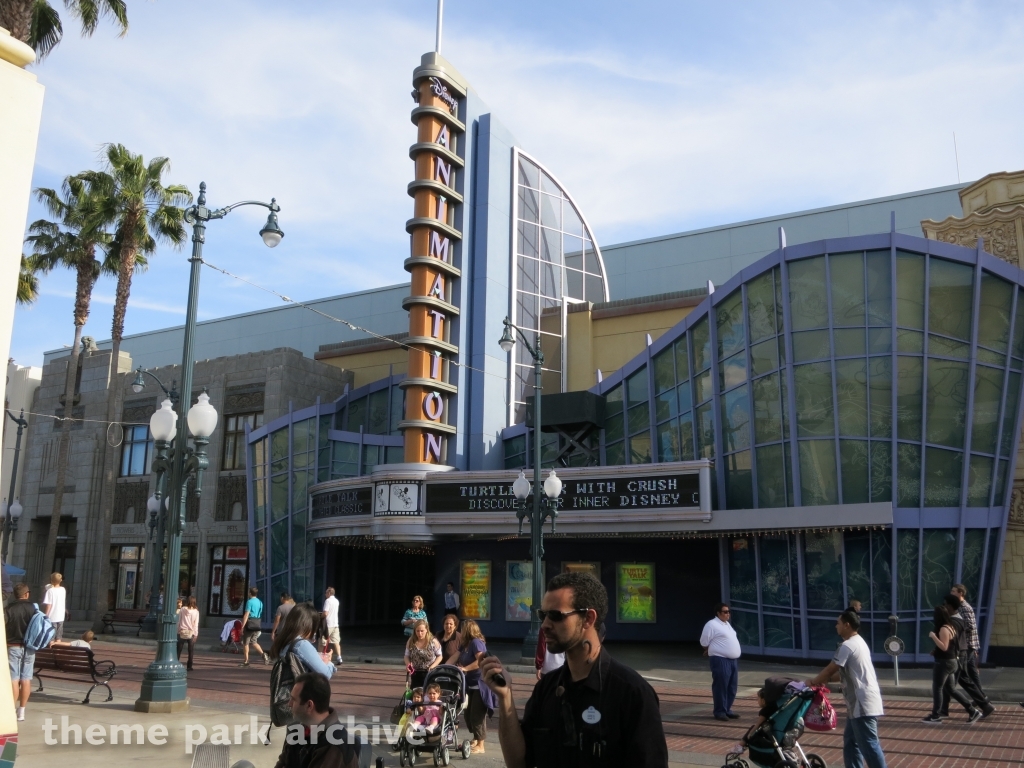 Animation Academy at Disney California Adventure | Theme Park Archive