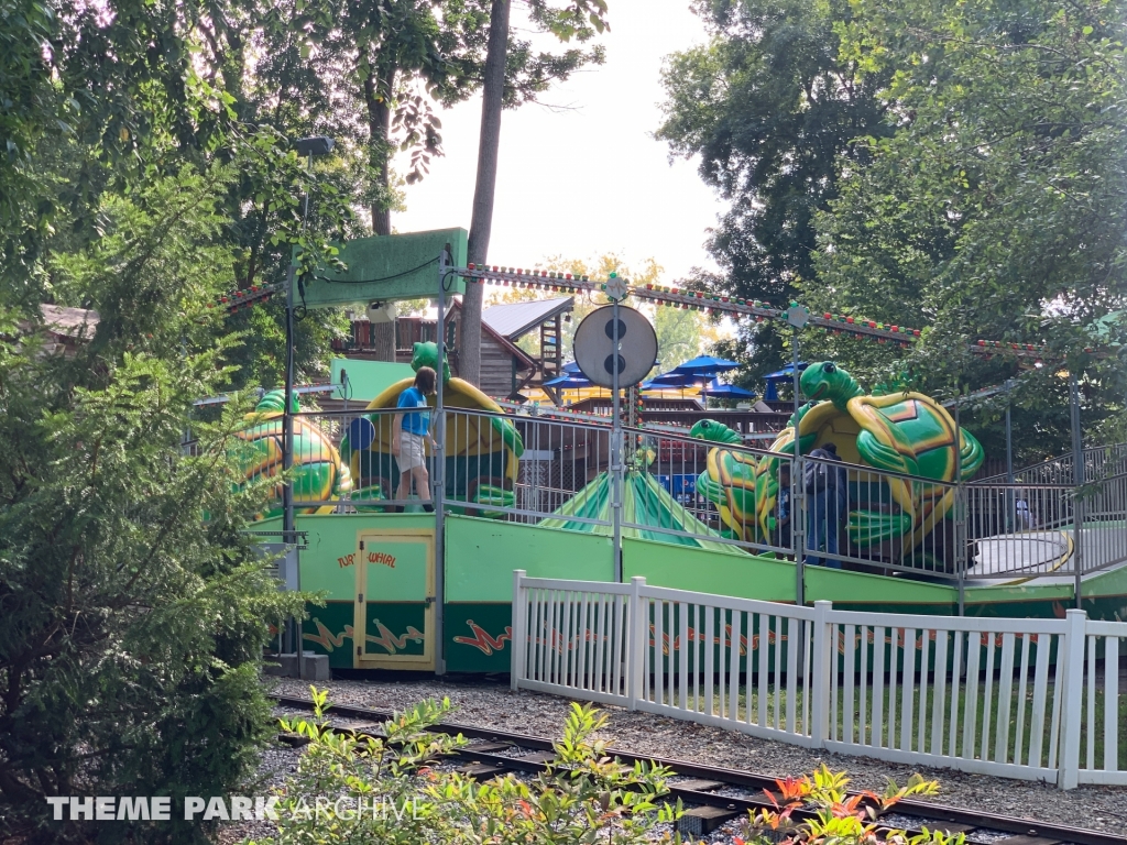 Turtle Whirl at Dutch Wonderland