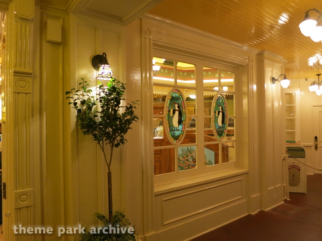Jolly Holiday Bakery at Disney California Adventure