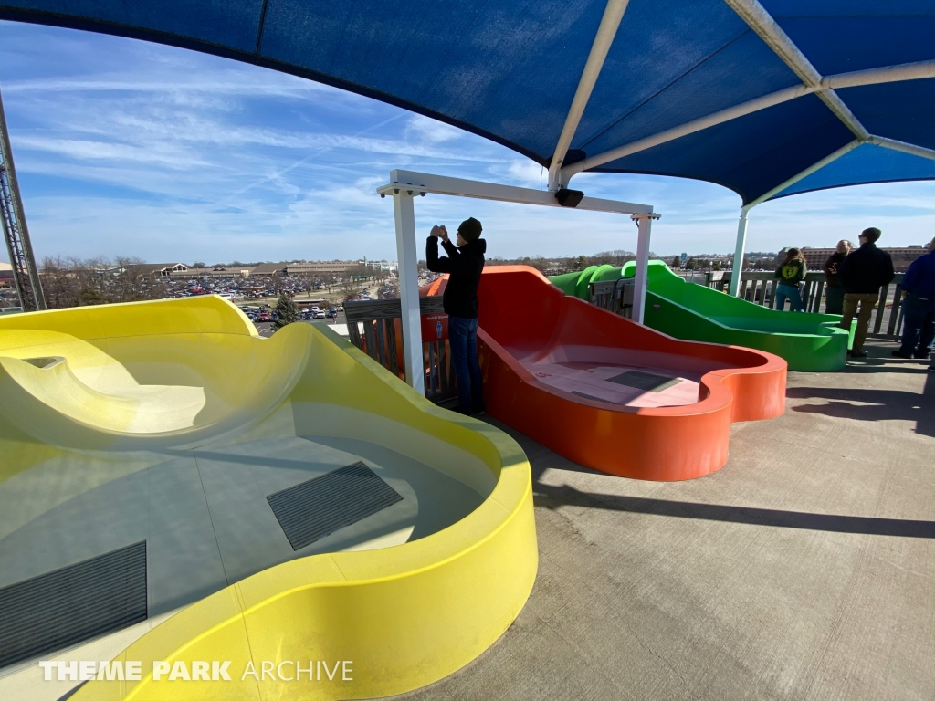 Hurricane Bay Beach Club at Kentucky Kingdom