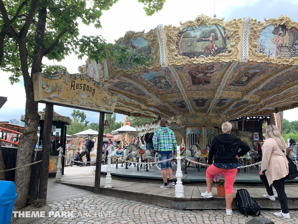 Nostalgie Pferdekarussel at Freizeitpark Plohn