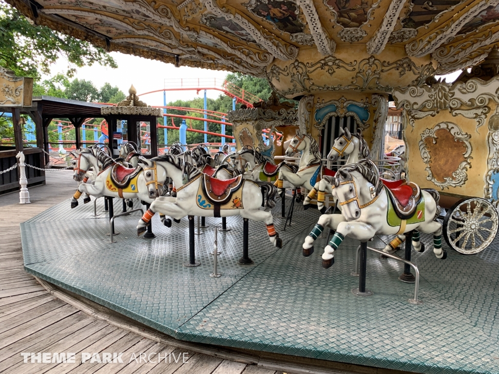 Nostalgie Pferdekarussel at Freizeitpark Plohn