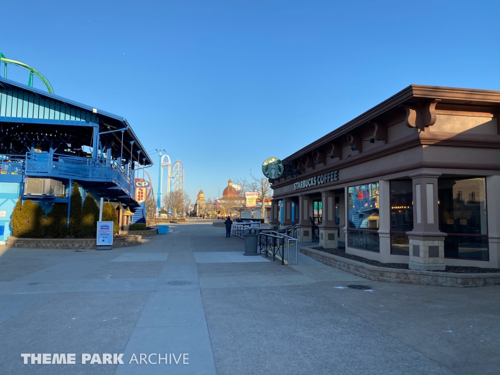 Starbucks at Cedar Point