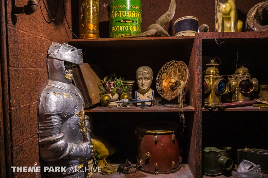 Eerie Estate at Cedar Point