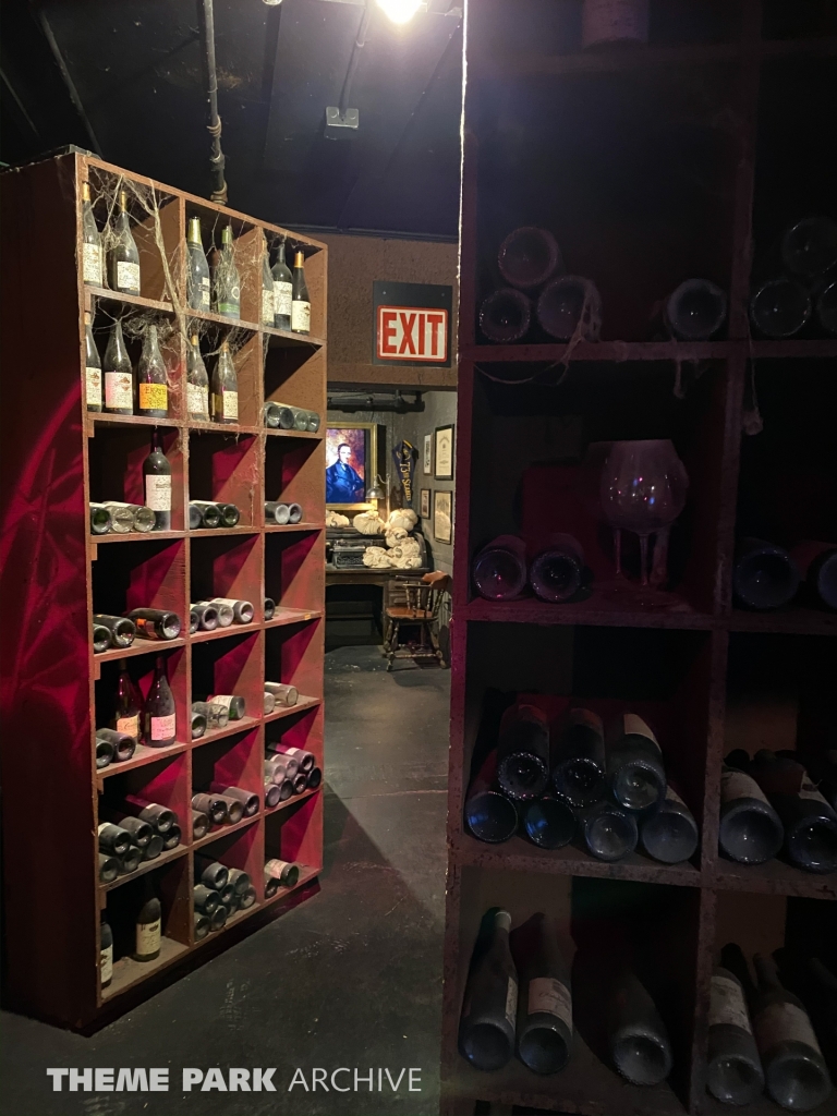 Eerie Estate at Cedar Point