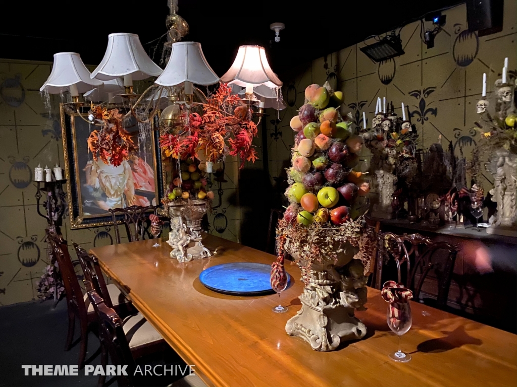 Eerie Estate at Cedar Point