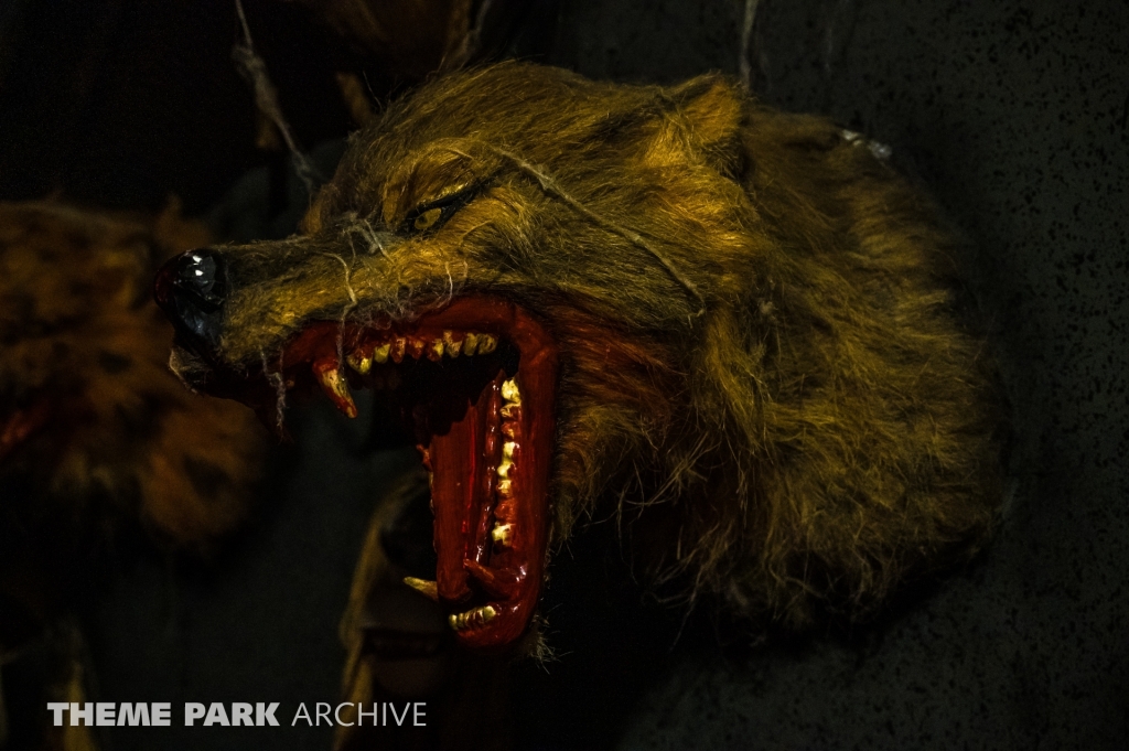 Eerie Estate at Cedar Point