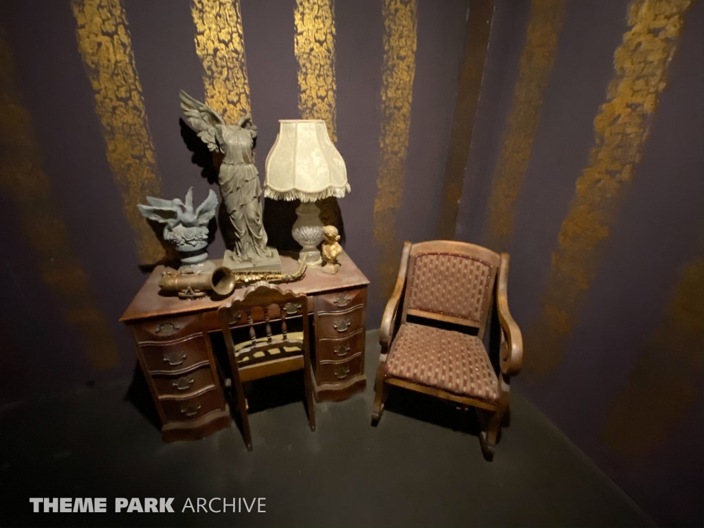 Eerie Estate at Cedar Point