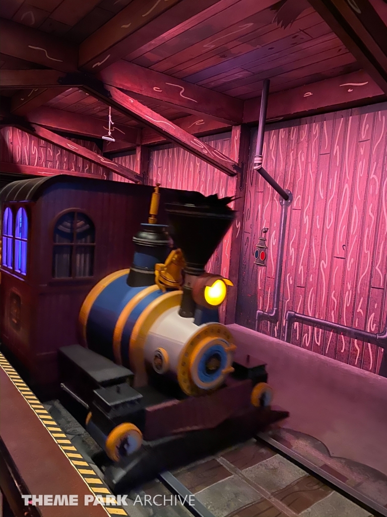 Mickey & Minnie's Runaway Railway at Disney's Hollywood Studios