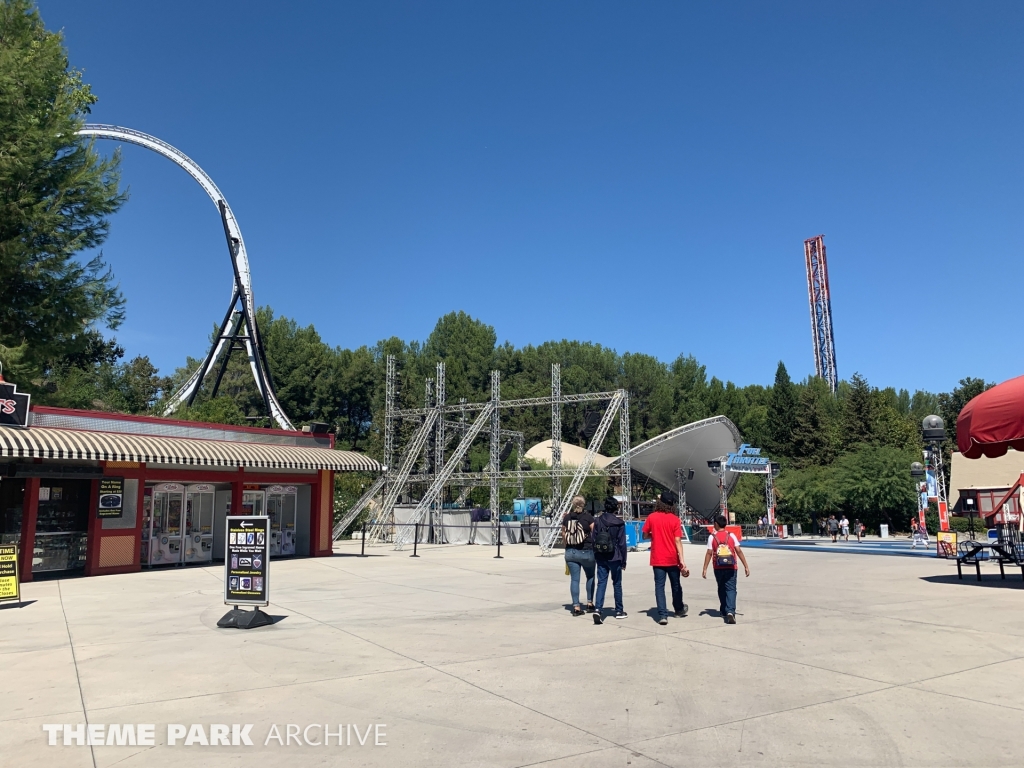Full Throttle at Six Flags Magic Mountain
