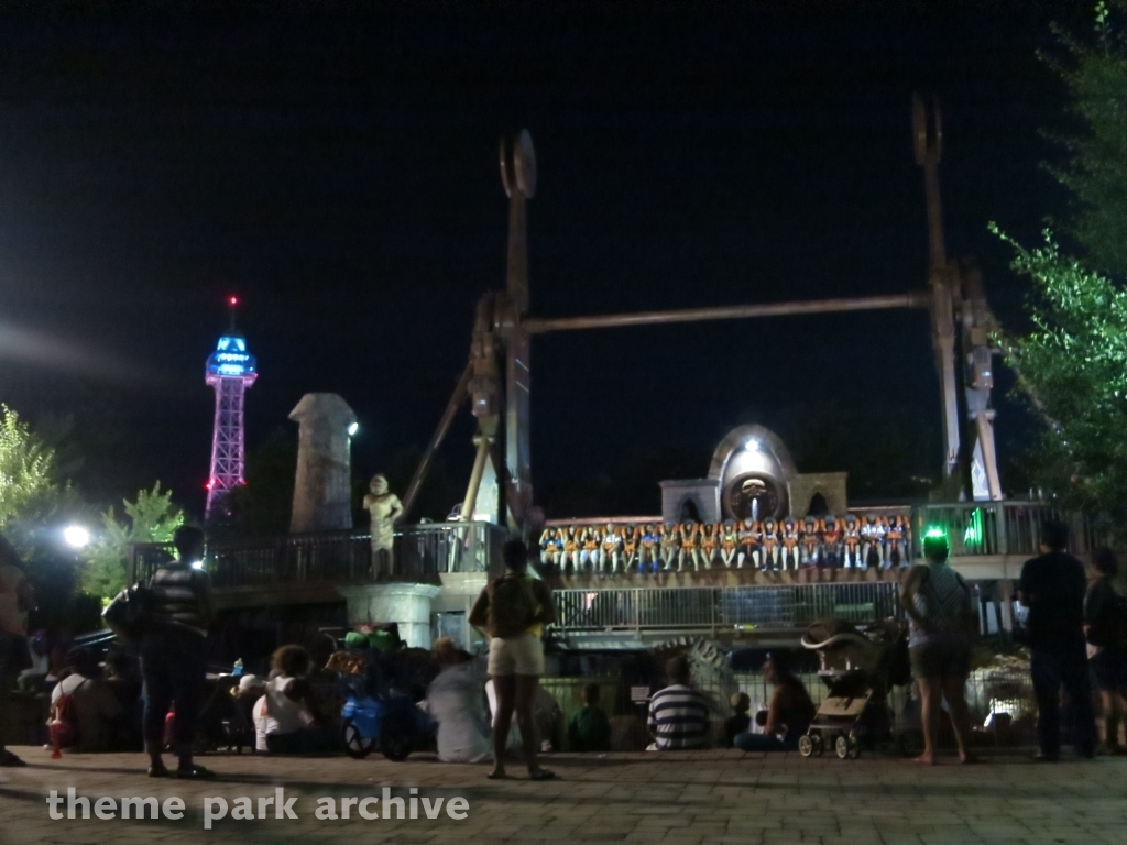 The Crypt at Kings Dominion