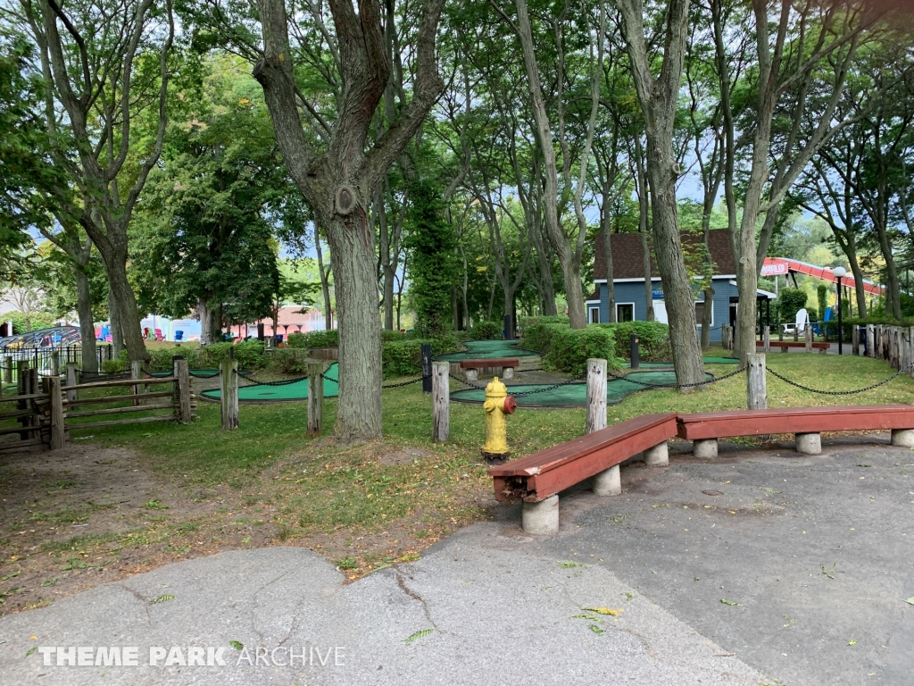 Miniature Golf at Centreville Amusement Park